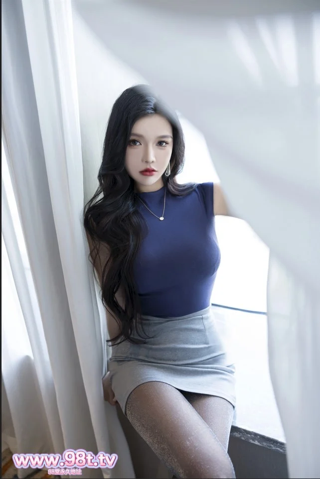 【自转】【ED2K】秀人网 娜比气质美女 回归首套 身材完美 极致诱惑！【94P+6V/1.57G/1配额】