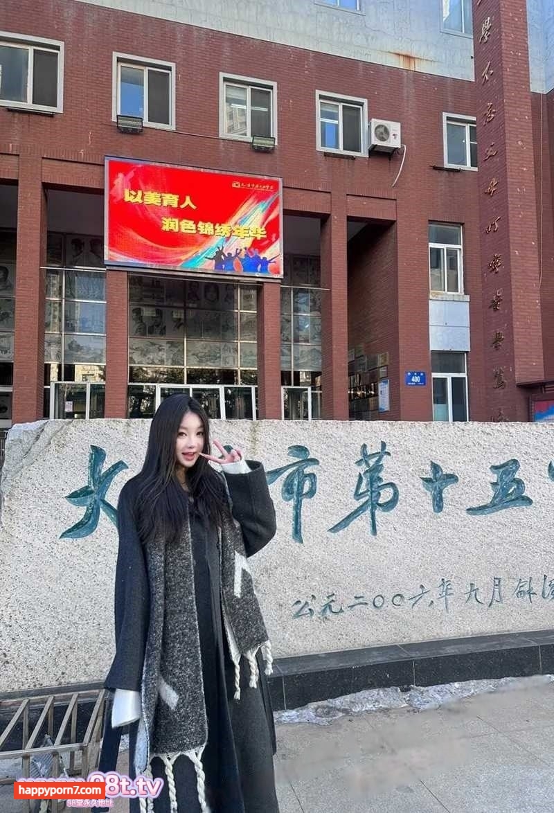 【自转】【eD2k链接】【某某门事件】第436弹 广东湛江遂溪县的某高中️俩学生躲在艺术楼里关着门做爱！【152.07M/1v】