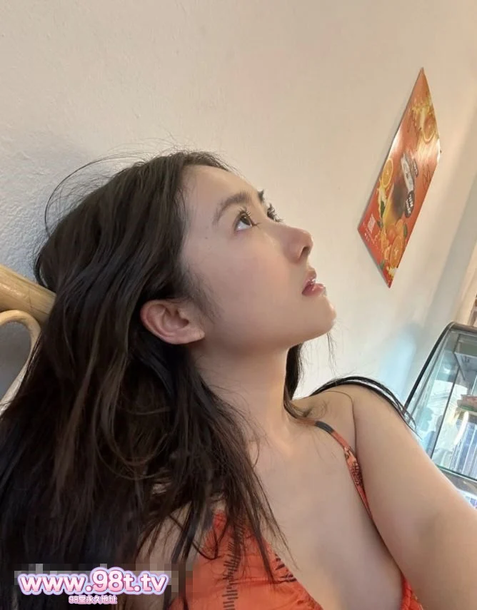 【自转】【eD2k链接】【极品泄密】佛山母狗女律师 王美昕 泄密流出【225MB/1v】