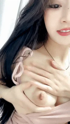 【自转】【115eD2K】极品小少妇活好不粘人，全程露脸揉奶玩逼看特写勾搭狼友伺候大哥18厘米大鸡巴，深喉口交吸蛋蛋爆草蹂躏刺激【2.41GB/1V】