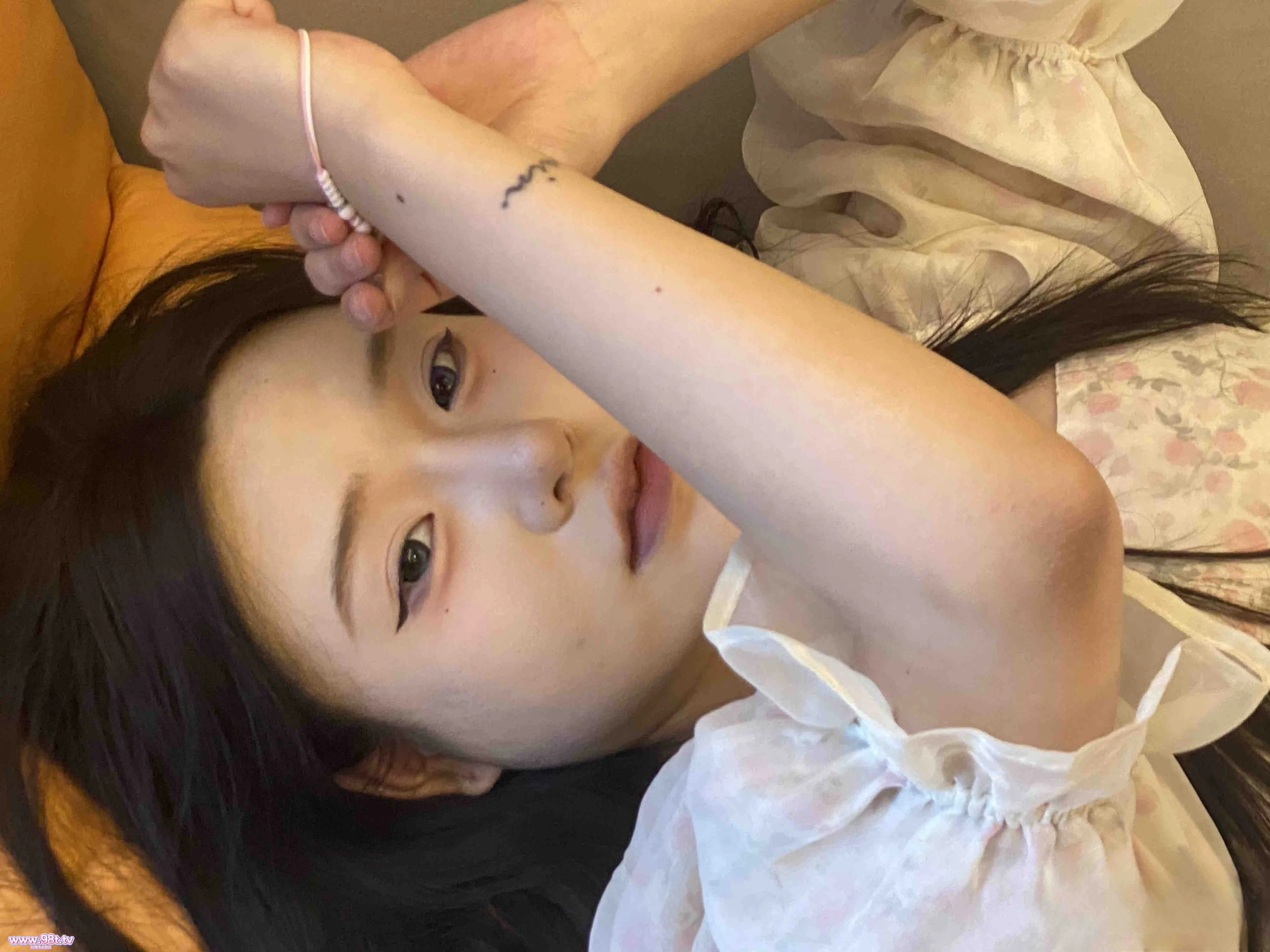 【自转】【ed2k】 极品萝莉娇小可爱嫩妹婉婉 大尺度私拍套图+4K花絮 【3.23G /465P+3V/1配额】