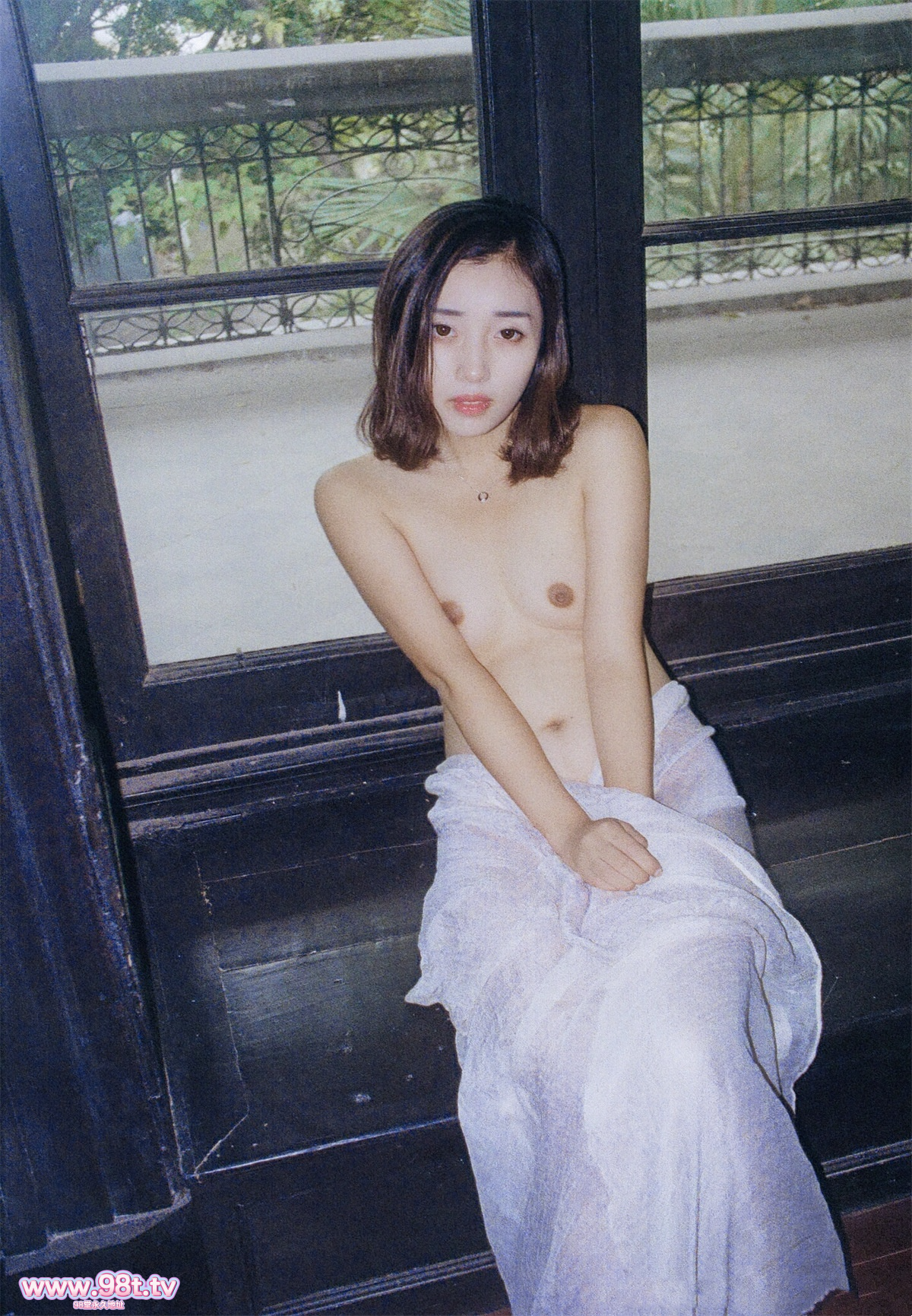 【自转】【115ED2K】小众摄影师约拍气质型美女 私房拍立得套图六人合集【2.9G/461P】